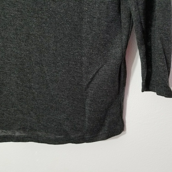 Loose Off Shoulder Loose Shirt - Picture 5 of 7